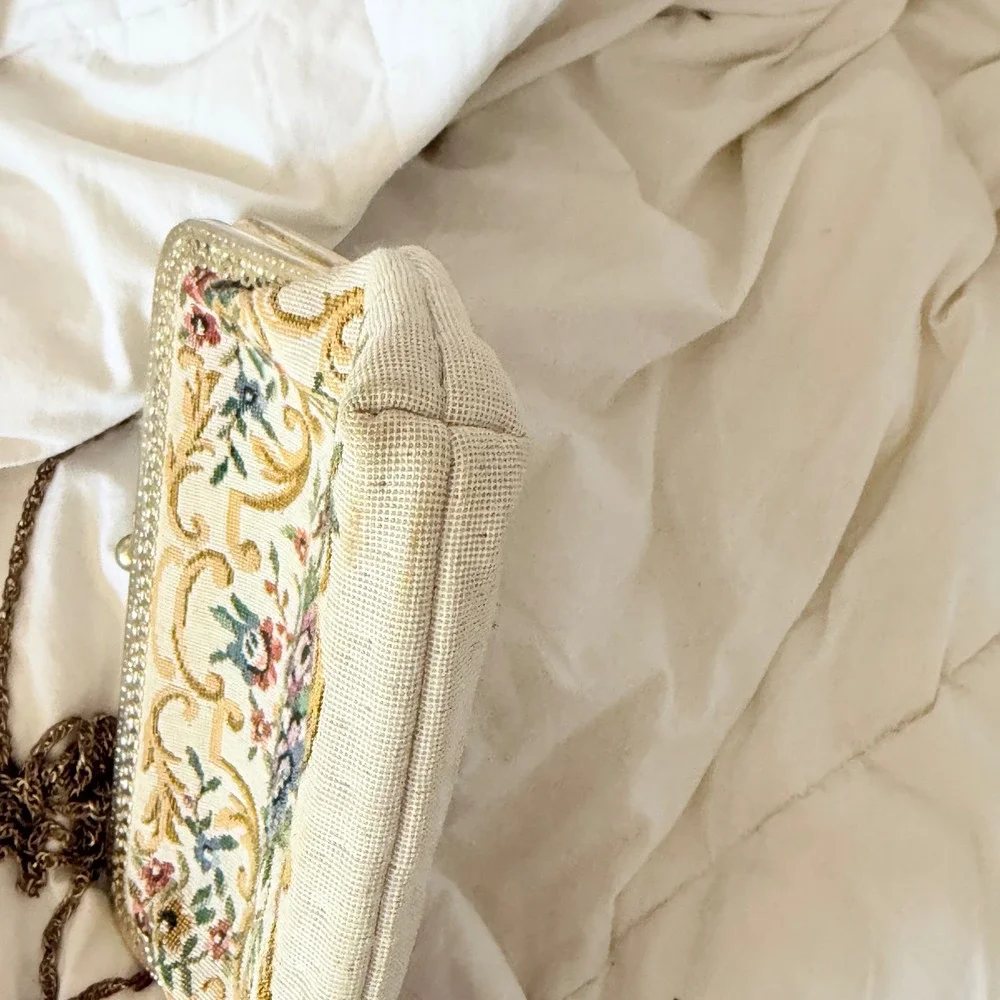 Unbranded step into